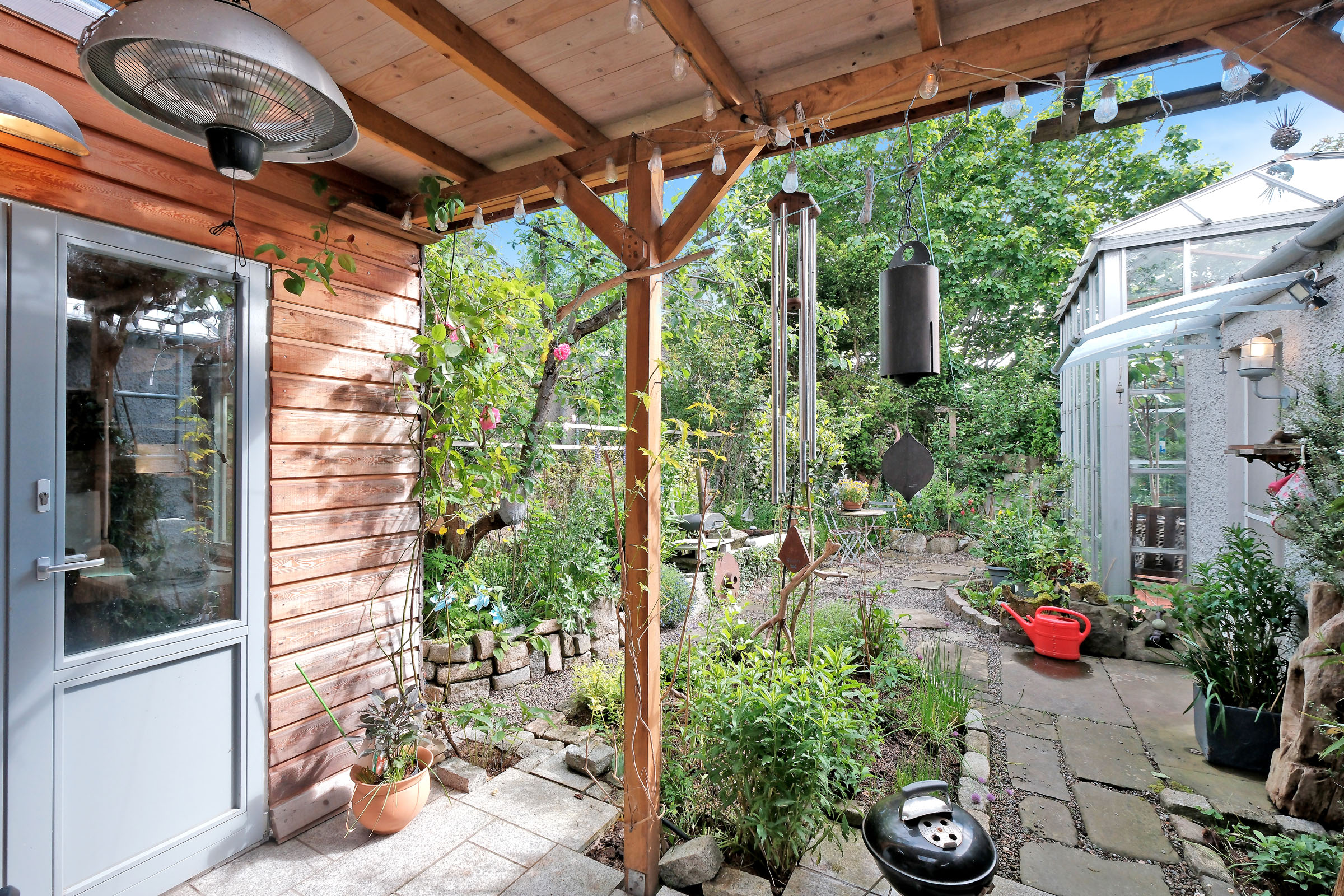6 Sunnybank Road_6650